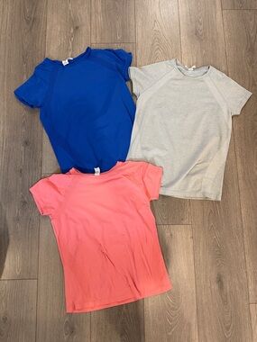 Lot of Three DSG Kids Short Sleeve Tees - Blue, Gray, Coral